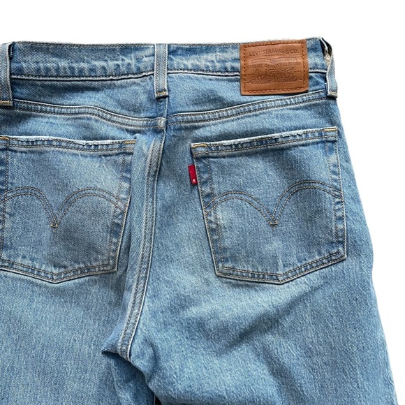 Levi's Women's High Rise Jeans - Medium Blue - Picture 4 of 9